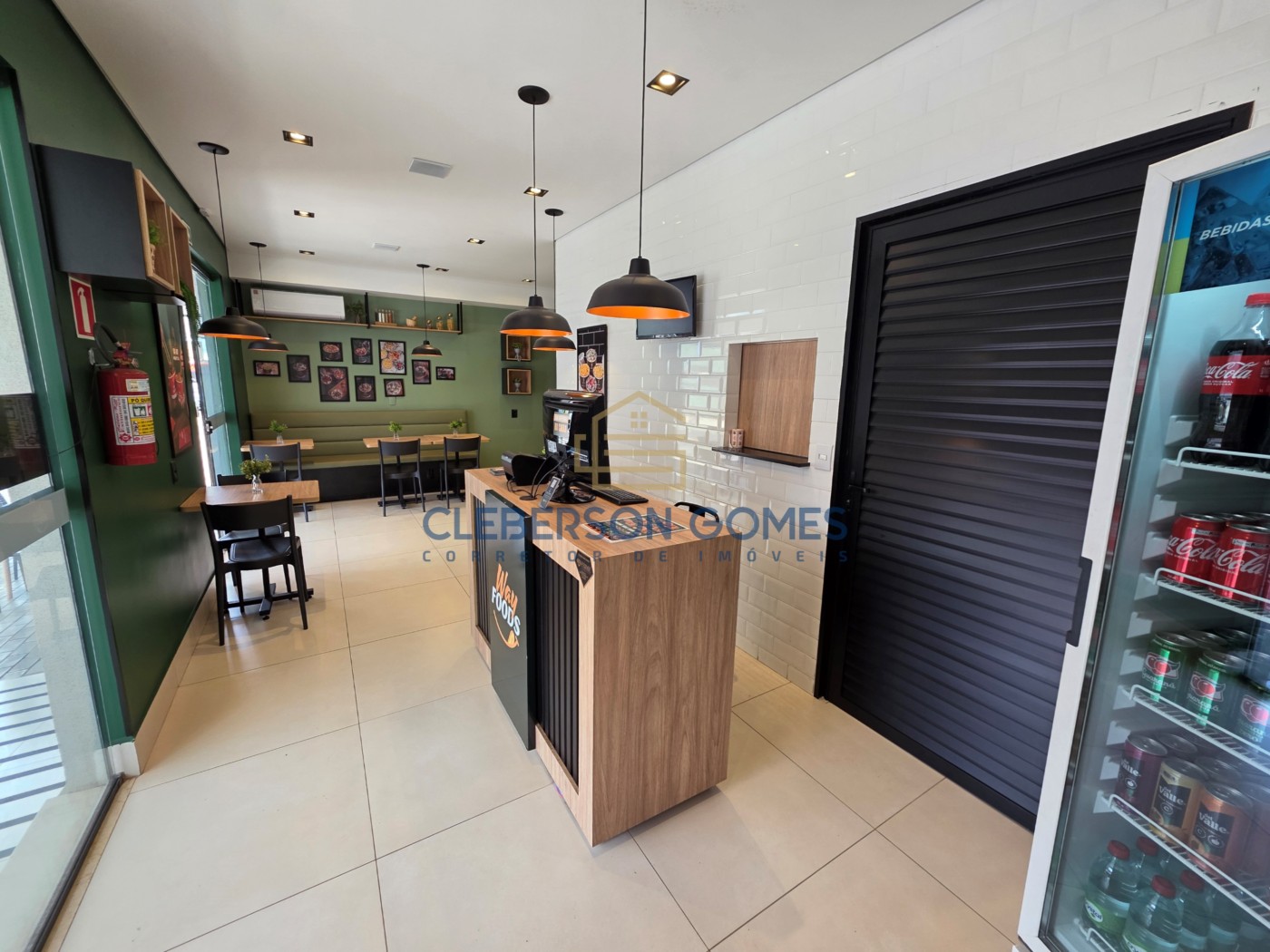 Prédio Inteiro - Foto 1